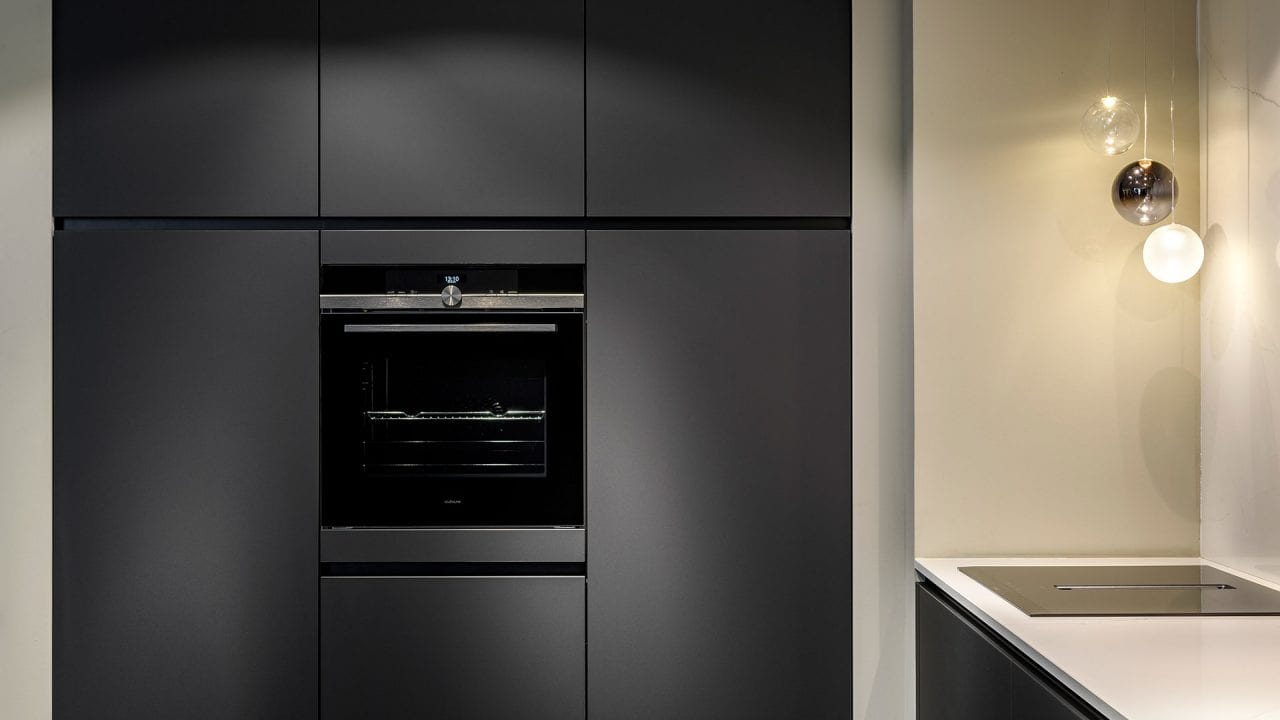 Greeploze keuken zwart